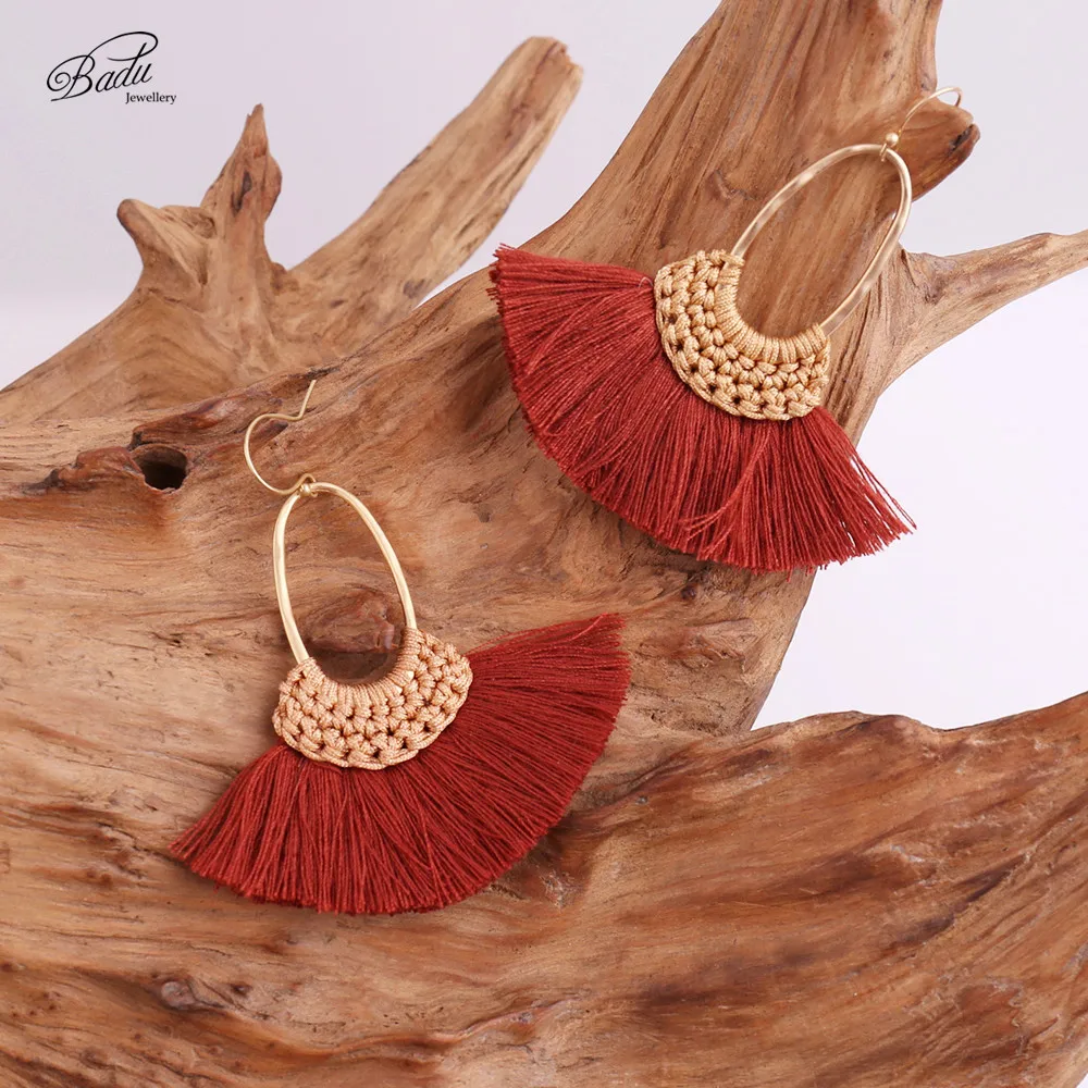 Женские винтажные сережки с кисточками Badu винно красные плетением оригинальный