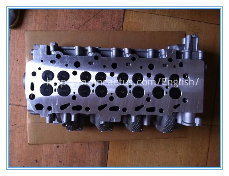 

Головка блока цилиндров в сборе 4D56U 1005B452 для Mitsubishi L200 2.5TDI 16V