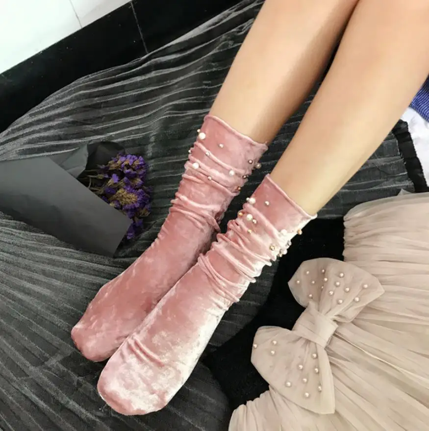 pink Винтажные женские эластичные носки, Украшенные бусинами и жемчужинами; коллекция года; женские модные теплые повседневные мягкие бархатные носки-трубы средней высоты; сезон осень-зима - Цвет: pink