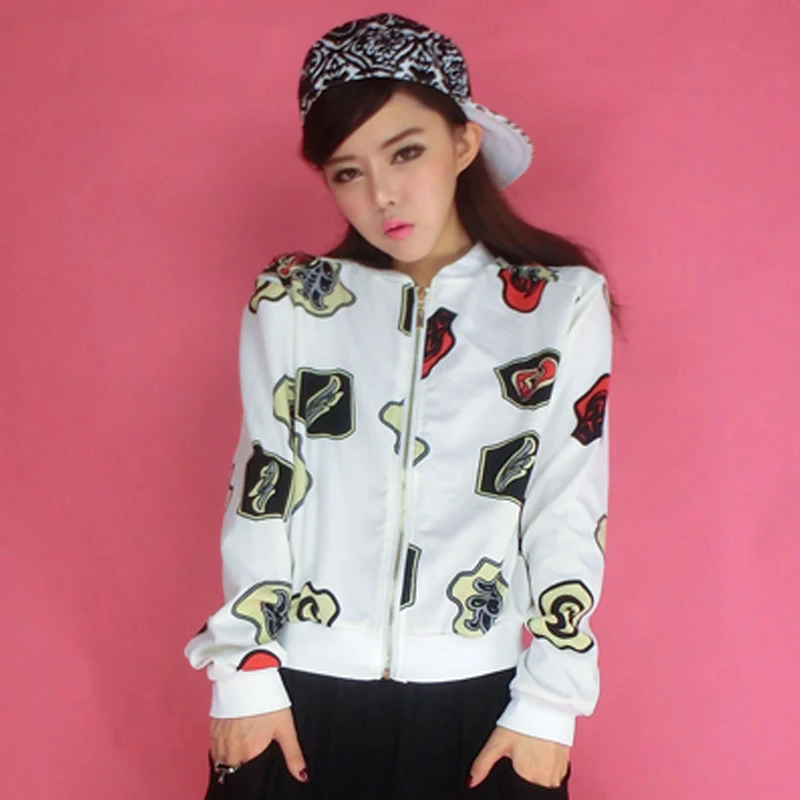 2017 Весна Лето Новое Прибытие V образным Вырезом Печати Pattern Аппликации Batwing С