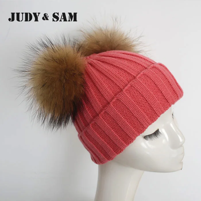 Двойной помпоном Для женщин зимняя шапка смесь шерсти трикотажные gorros Кепки с натуральным Цвет енота Мех животных помпоном