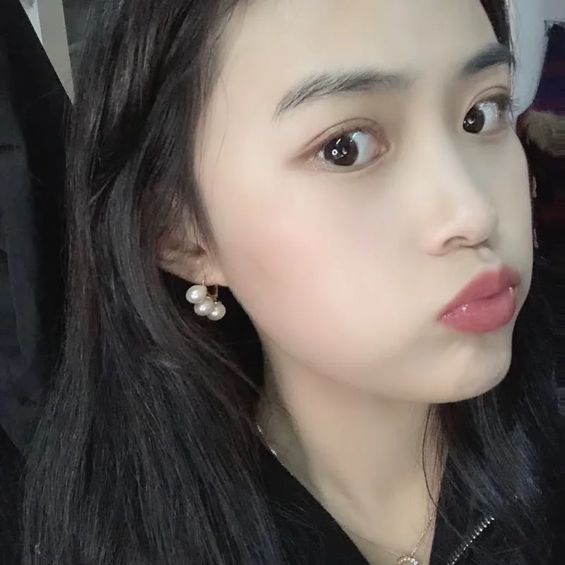 Korean Net Red White Three Pearl Earrings for Women Simple Retro Temperament Show Fashion Jewelry Party Gift | Украшения и