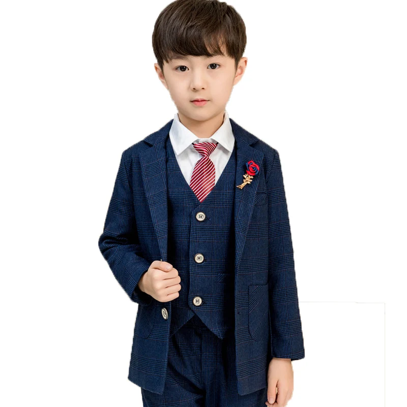 Дизайнерские костюмы для мальчиков на свадьбу с цветами официальные детский