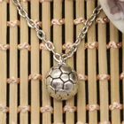 Цепочка с подвеской в виде футбольного мяча, серебристого цвета