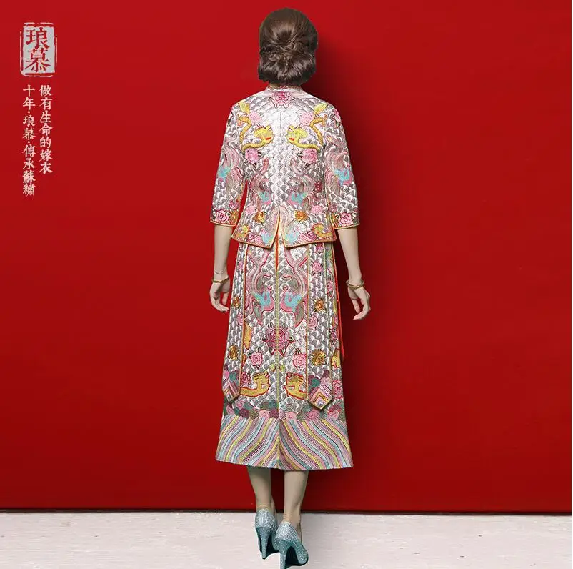 

Silvery white Red Dragon gown 2017 show clothing bride dress female chinese style verse by verse marriage Traditional dress