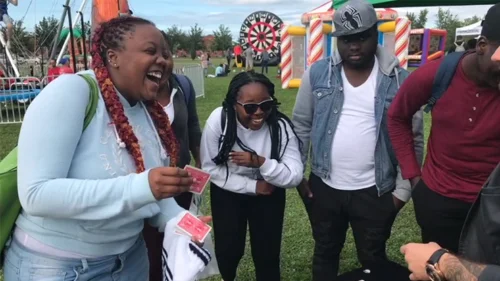 Плоский пакет от Jason Knowles (мерцающий и онлайн инструкции) крупным планом