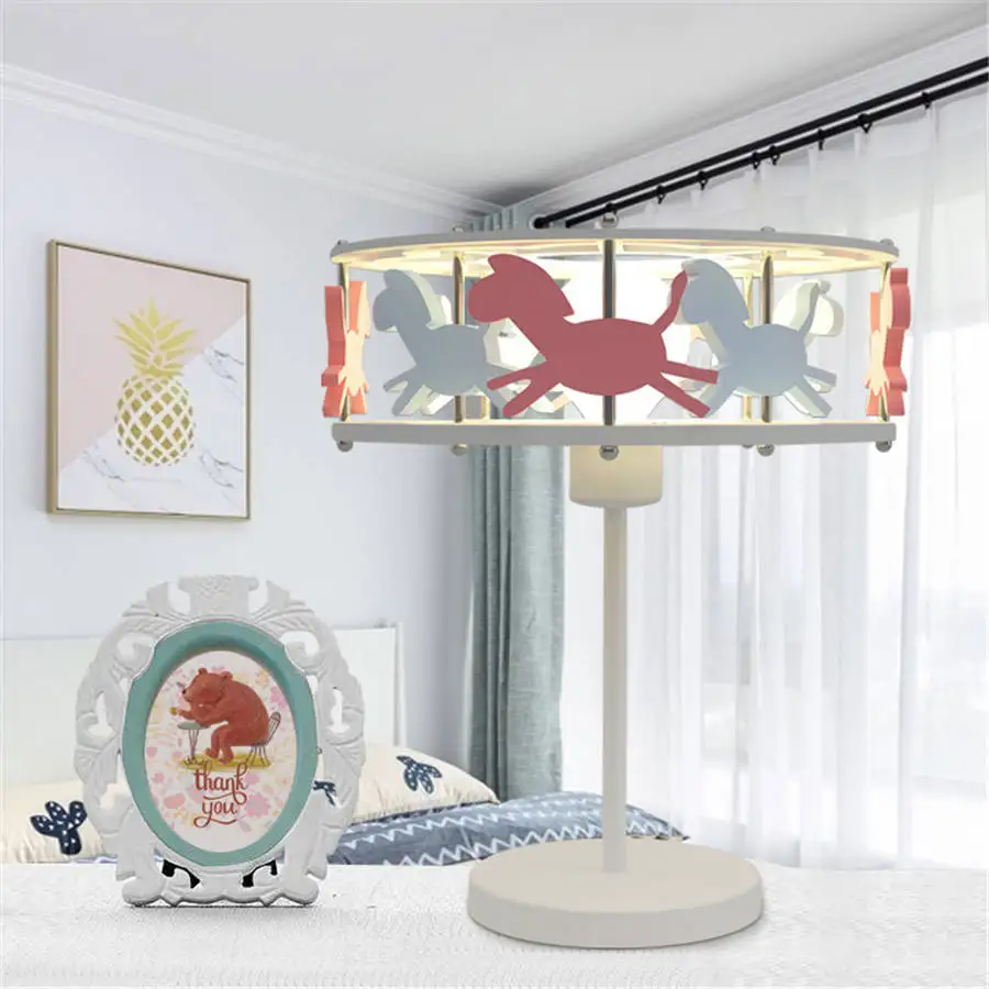 Мультфильм Merry-go-round детская настольная лампа спальня прикроватная домашний