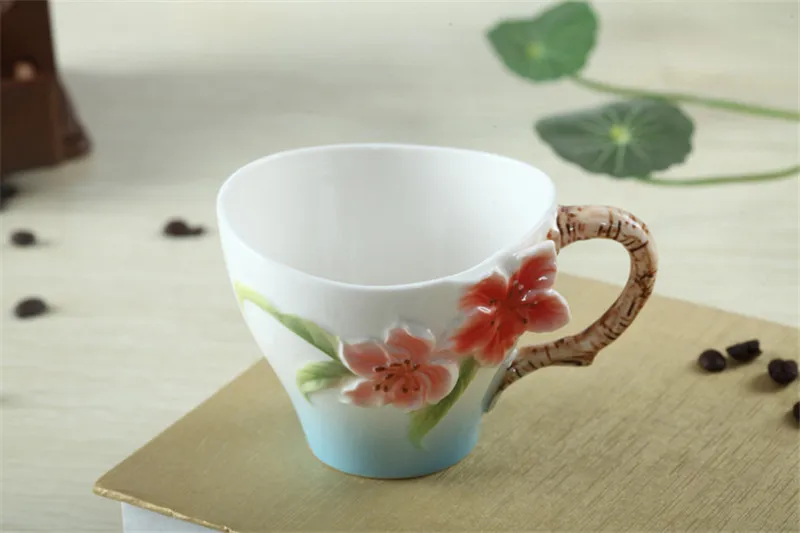 Фирменные кофейные чашки с 3D птицей и цветами, блюдце, ложка, цветные эмалированные керамические фарфоровые кофейные чайные сервизы для дома, кафе, подарок, 6 цветов