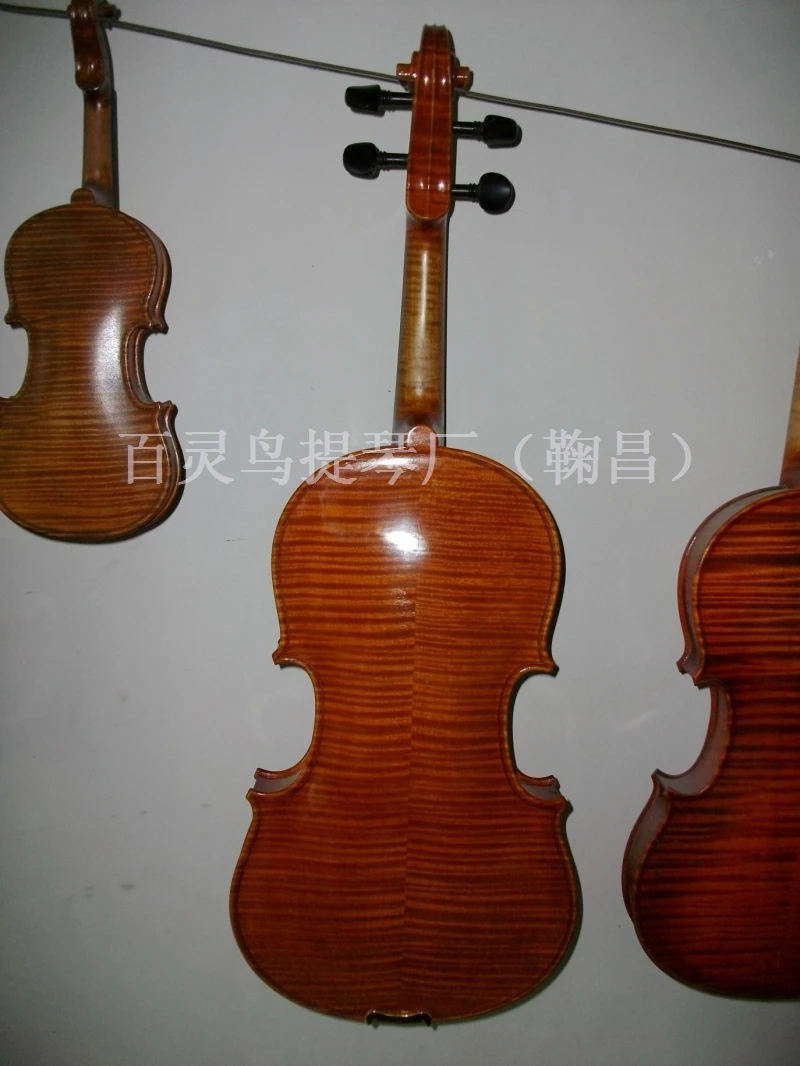 Награда международного конкурса по производству скрипок старшего мастера