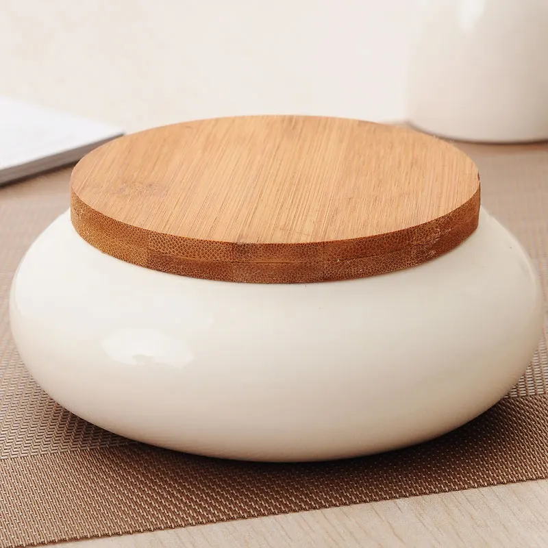 

Ashtray creative personality fashion large simple European style ceramic living room decoration storage soot