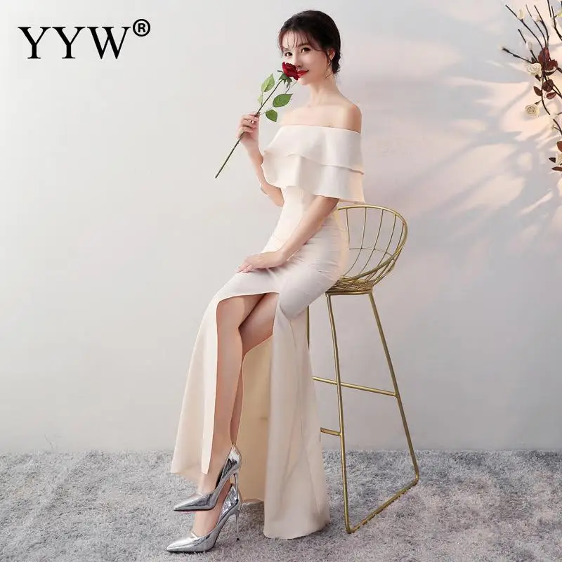 Женское вечернее платье длинное с оборками открытыми плечами и Боковым Разрезом