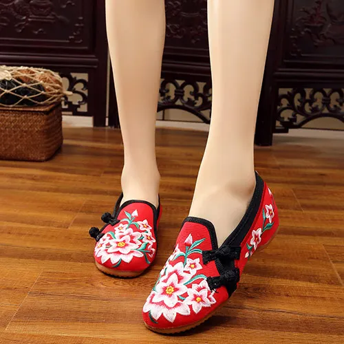 Model 2 Red Veowalk/женские парусиновые Лоферы ручной работы с вышитыми цветами персикового цвета; Женская Удобная Тканевая обувь на плоской подошве для вождения - Цвет: Model 2 Red