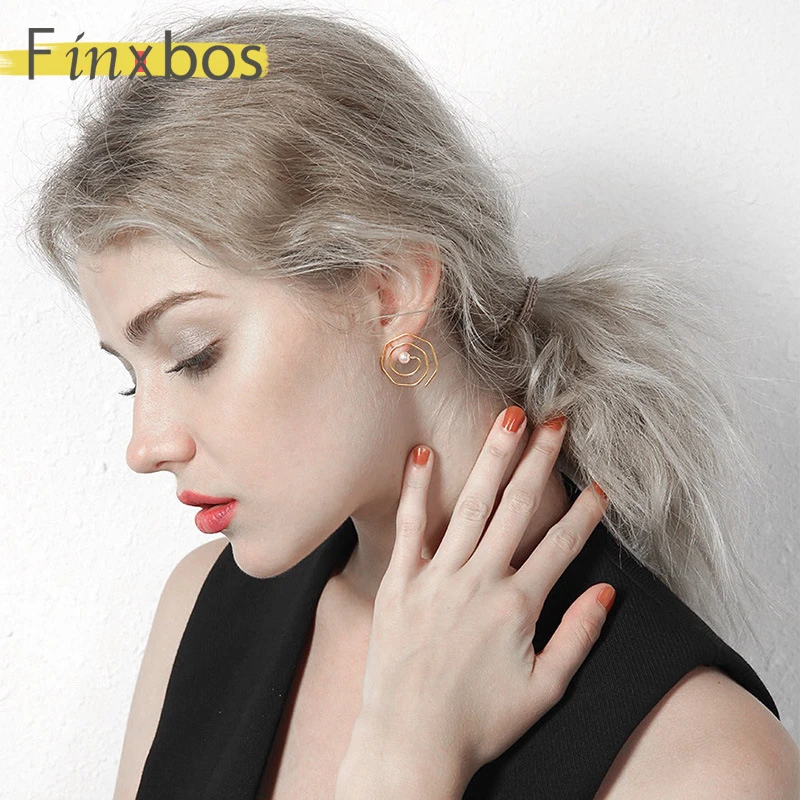 

Finxbos Stainless steel paper clip irregular ear studs for women PBY-E1C01-000041