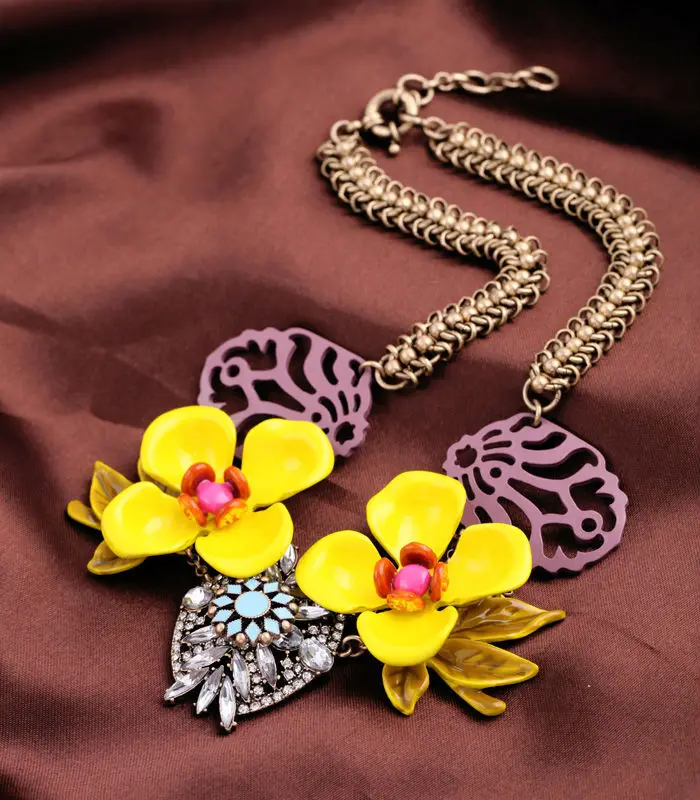 Аксессуары дружественный основной костюм горячая бижутерия блестящее