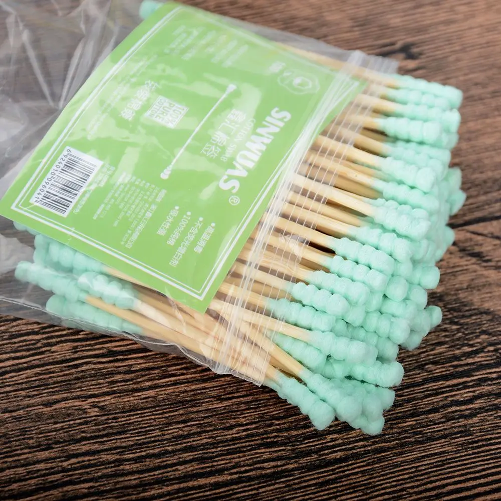100pcs Wooden Double Tip Remover Cotton Swabs Buds Unique Design For Kids Wood Sticks Nose Ears Cleaning Health Care Tools - Цвет: green