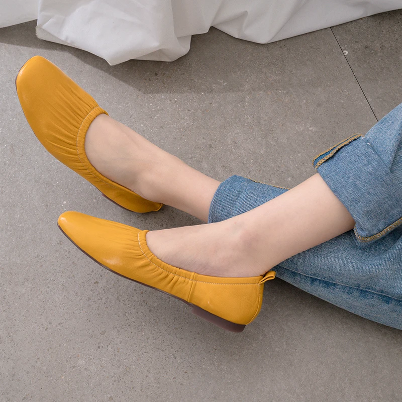 

ISNOM Genuine Leather Casual Flats Women Square Toe Footwear Egg Roll Shoes Female Pleated Ballet Shoes Woman 2019 New Spring
