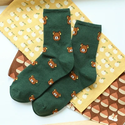 green Новинка, милые женские Носки с рисунком медведя из мультфильма, модные жаккардовые носки на осень и зиму, милые хлопковые носки Kawaii - Цвет: green