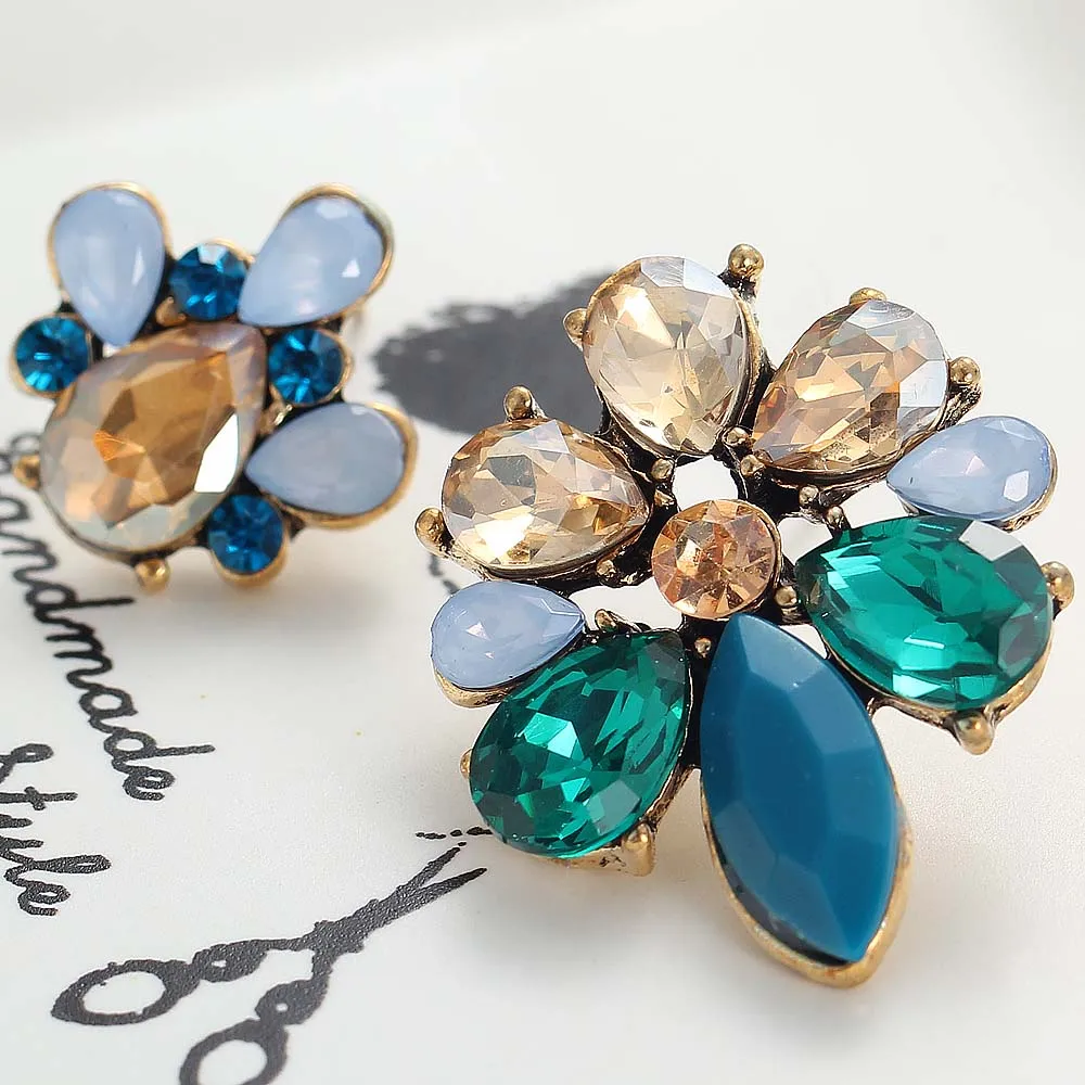 Яйи Цвета: зеленый коричневый белый стеклянные стразы длинные женские серьги