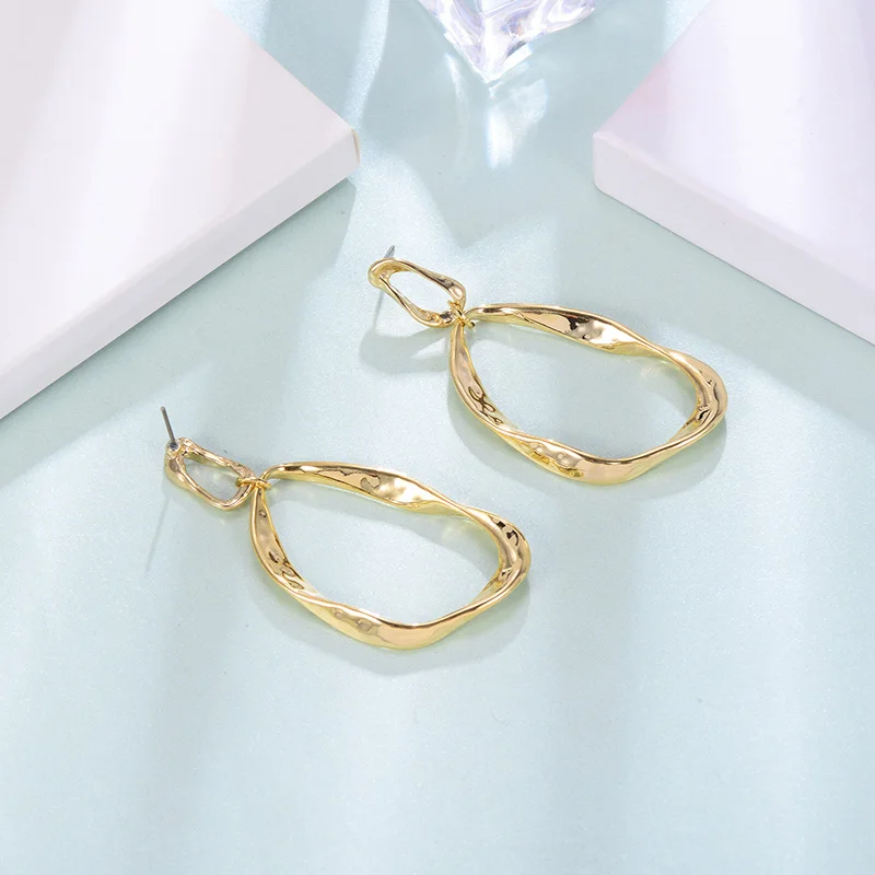 Асимметричная круглая кисточка золотого цвета длинные висячие серьги