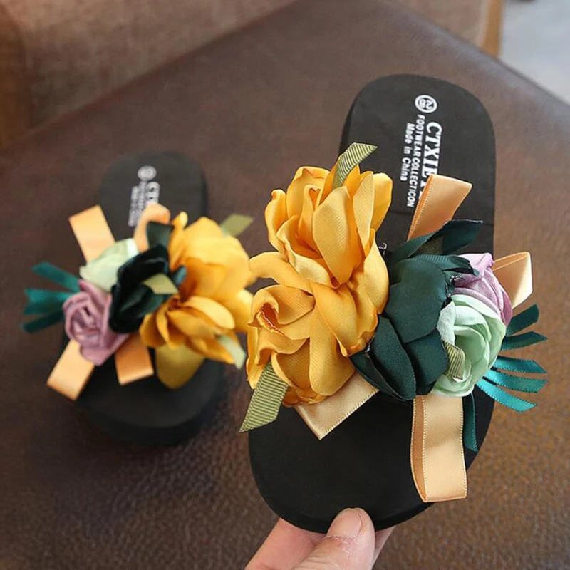 Шлепанцы для девочек пляжные сандалии на платформе с цветами начинающих ходить