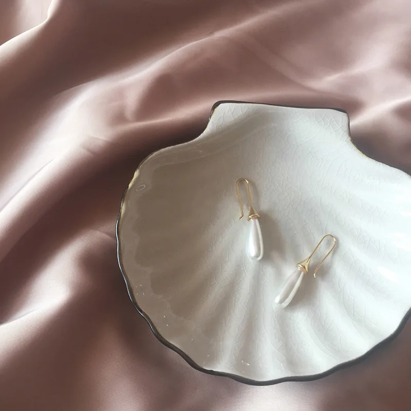 Серьги подвески с искусственным жемчугом женские деликатные Висячие ювелирные