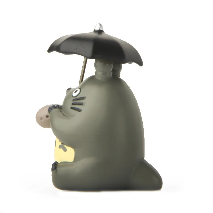 

5.5 cm Studio Ghibli Miyazaki Umbrella Boast Totoro Anime My Neighbor Totoro PVC Action Figures Model Toy for Garden Ornaments