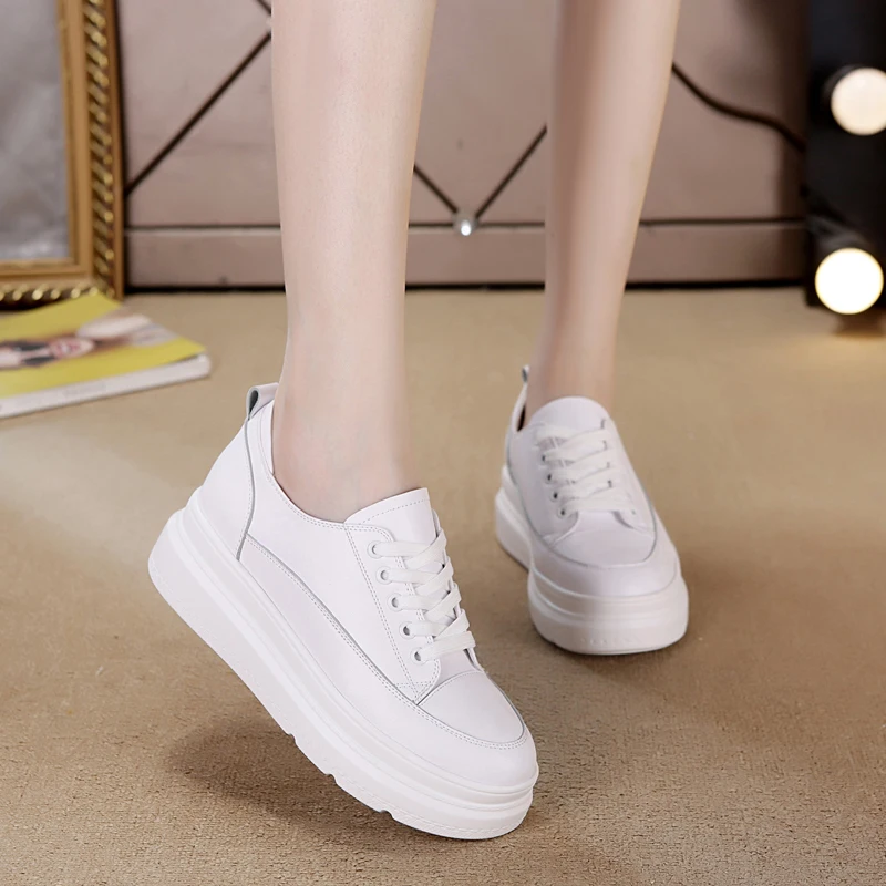 Женская обувь на плоской подошве SONDR белая повседневная шнурках из натуральной