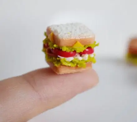 1pcs 2 шт высокая имитация милый мини глиняный сэндвич 1/12 кукольный домик миниатюрная еда ролевые игры кухня игрушка для девочек - Цвет: 1pcs