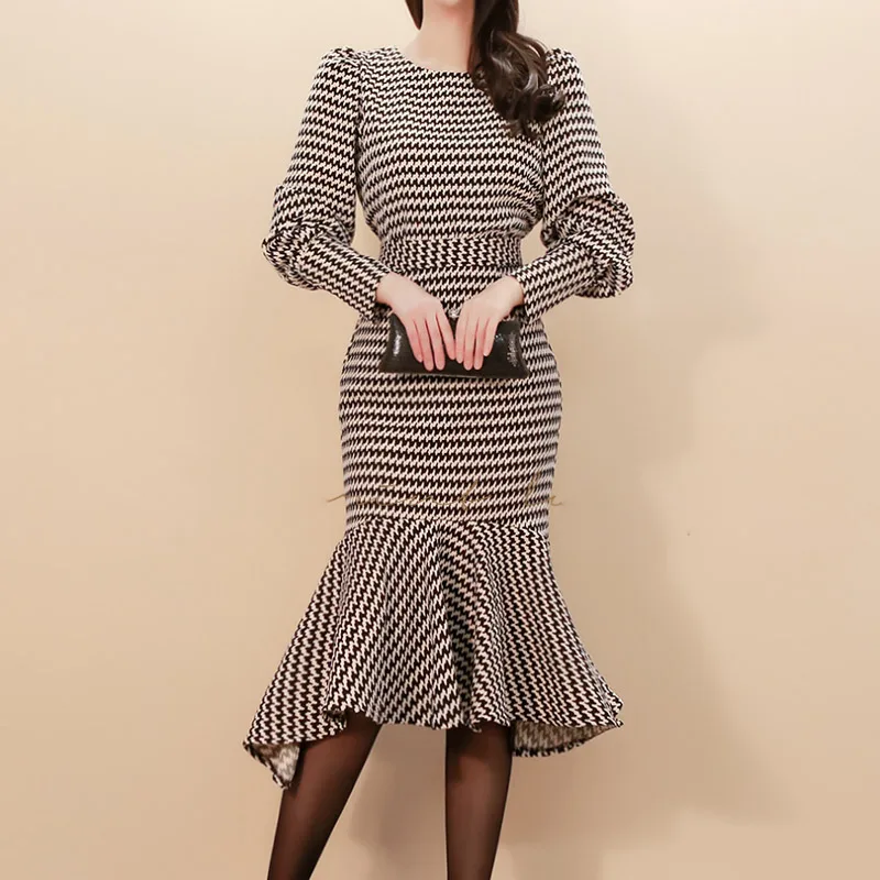 

JSXDHK Fashion Spring Women 2 Piece Set Black Houndstooth Long Sleeve Tops + Sheath Plaid Bodycon Ruffles Mermaid Skirt Suits
