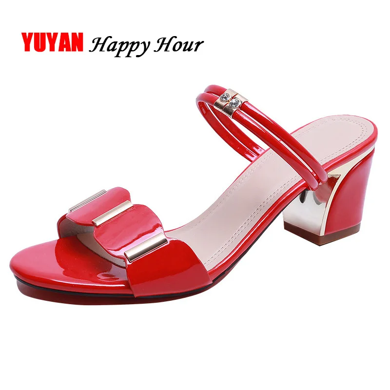 Женские босоножки на квадратном каблуке черные белые красные высоком модель YX1089