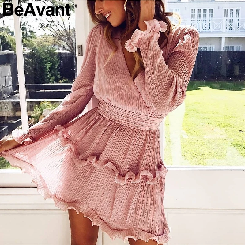 Женское вечернее платье с оборками BeAvant белое Повседневное длинным рукавом