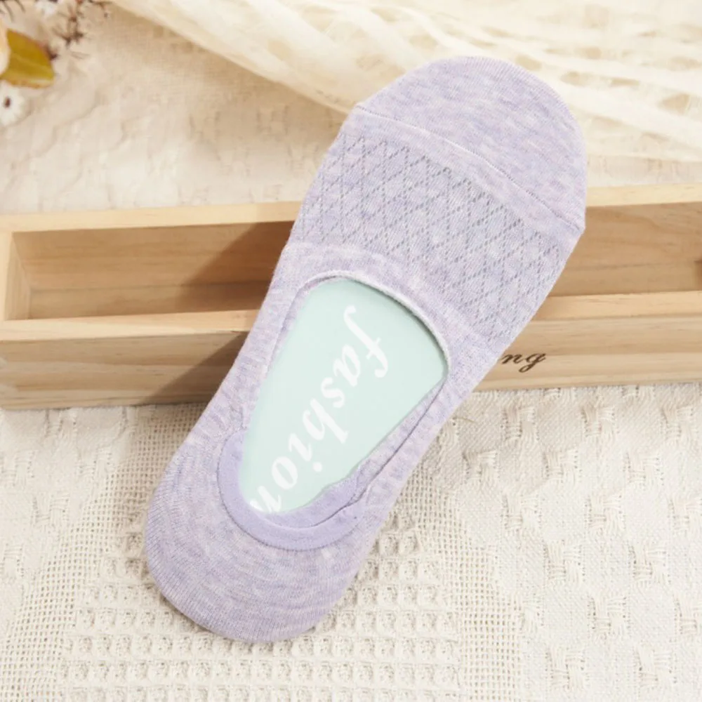 light purple Летние женские выдолбленные сетчатые носки невидимые носки-башмачки тонкие силиконовые Нескользящие дышащие носки в горошек - Цвет: light purple