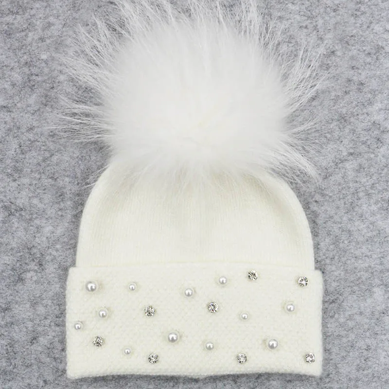 GZHILOVINGL Брендовая женская зимняя шапка Skullies, вязаная шапка из кроличьей шерсти с натуральным мехом, помпонами, стразы, жемчужные шапки для женщин