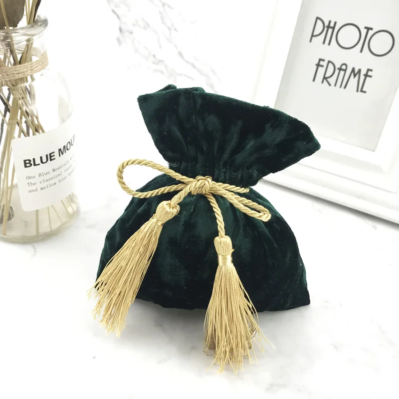 Green Gold 9,5x12 см фиолетовые золотые бархатные сумки на шнурке с кисточками бежевые золотые свадебные бархатные сумки для конфет изысканные сумки для упаковки ювелирных изделий - Цвет: Green Gold