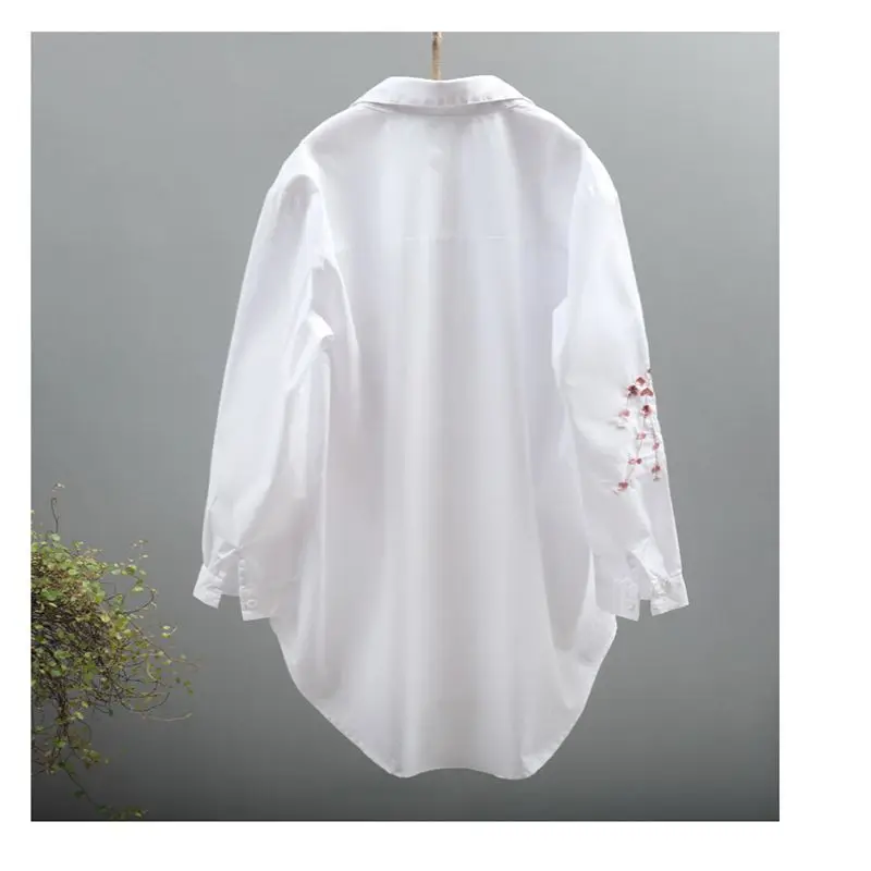 Рубашка женская хлопковая с длинным рукавом и отложным воротником однотонная