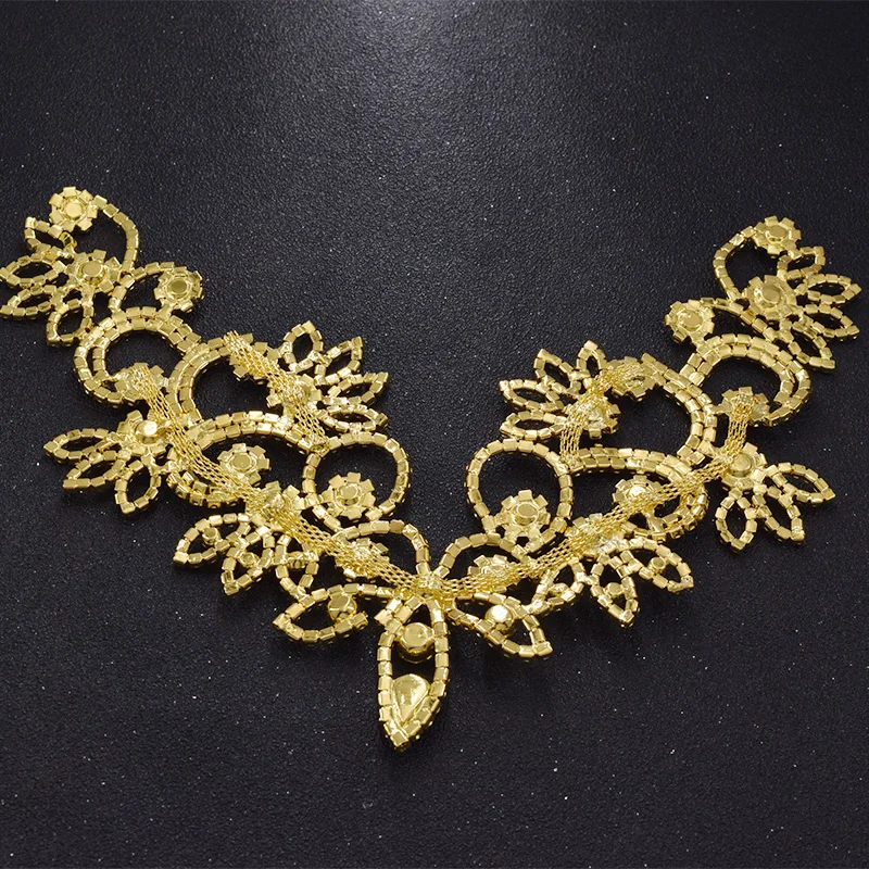 Горячая Распродажа Кристалл Стразы стекло свадебное платье necklines для костюмы золотое покрытие пришить DIY Свадебные для женщин аксессуары