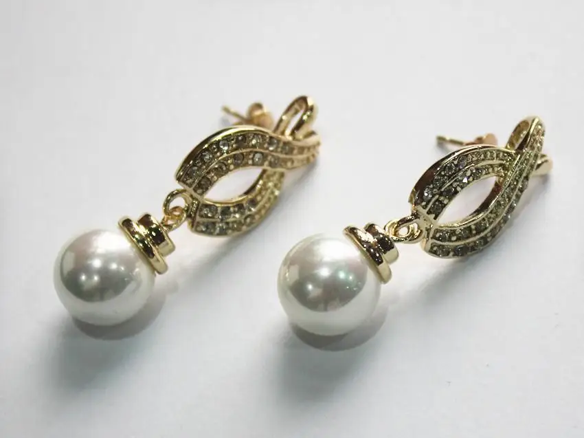 Последняя Мода Дамская самая красивая 18KGP с кристаллом покрытая форма + 12 мм белый