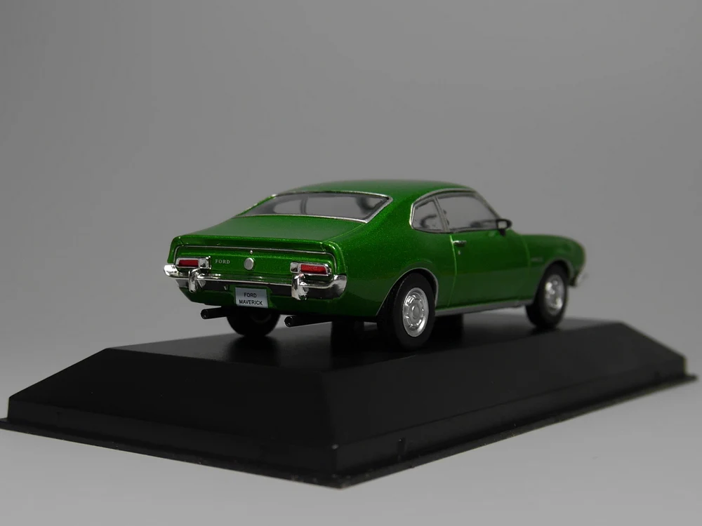 Авто ИНН иксо 1:43 Ford Maverick 4 супер люксо 1977 литая модель автомобиля|ixo 1:43|diecast model