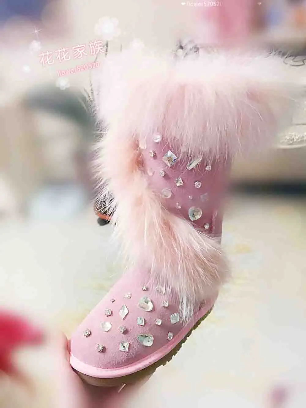 Сапоги кожаные с мехом украшенные стразами ручной работы | Обувь