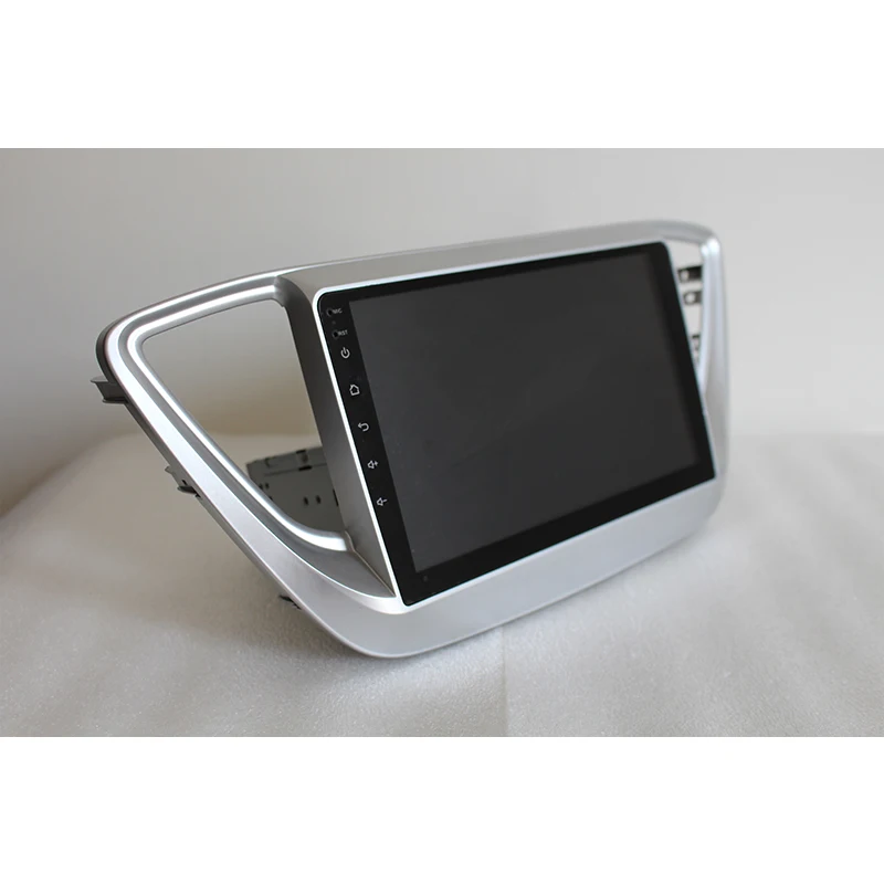 Aoluoya IPS 4 Гб ОЗУ 32 ПЗУ Восьмиядерный Android 8 0 автомобильный DVD GPS навигационный плеер