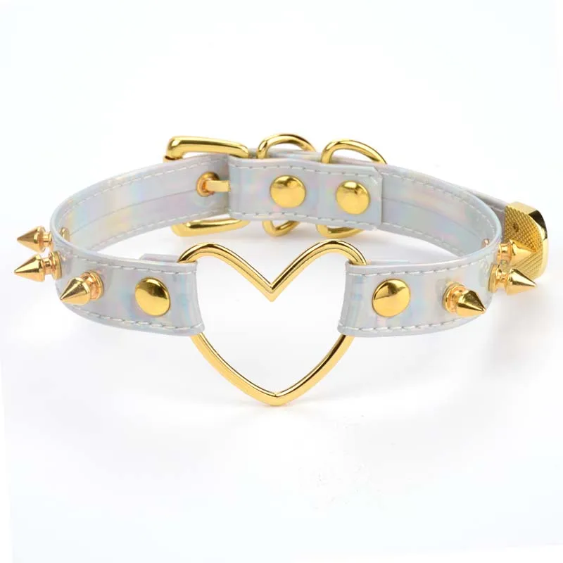 Ожерелье чокер ручной работы с голографическим сердцем голограмма шипами панк