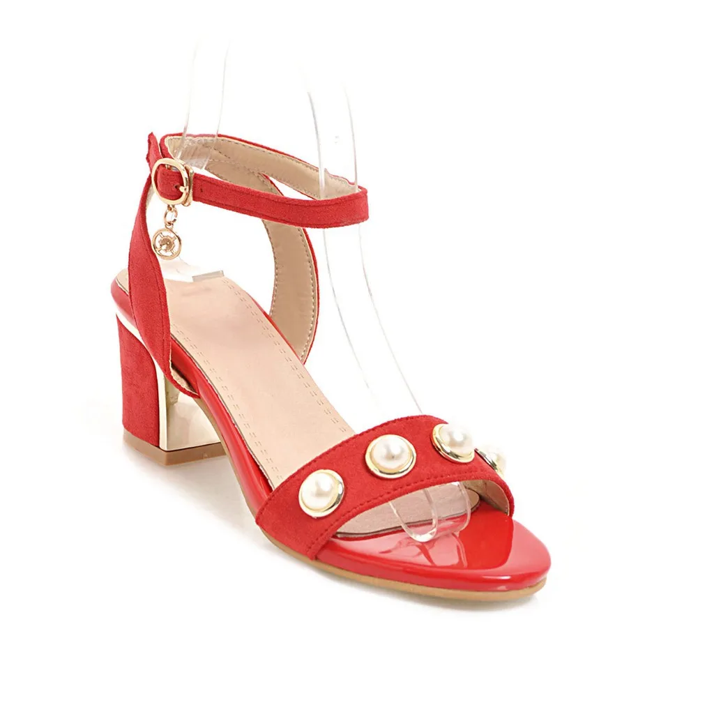 Женские свадебные модельные туфли на каблуке с открытым носком украшенные