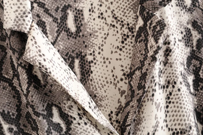 Модная женская блузка новинка 2019 кимоно с принтом змеиной кожи Пляжное в