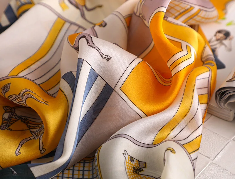 New European fashion retro versatile beach towel female silk office shawl Horse print printing sunscreen silk scarf hot sale