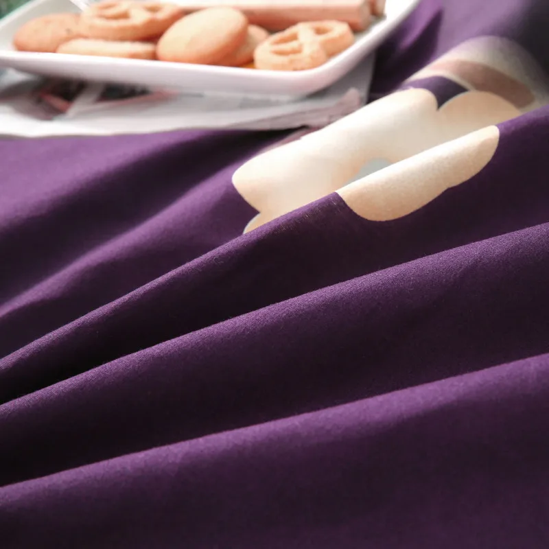 Модный домашний удобный комплект из четырех предметов с фиолетовыми цветами