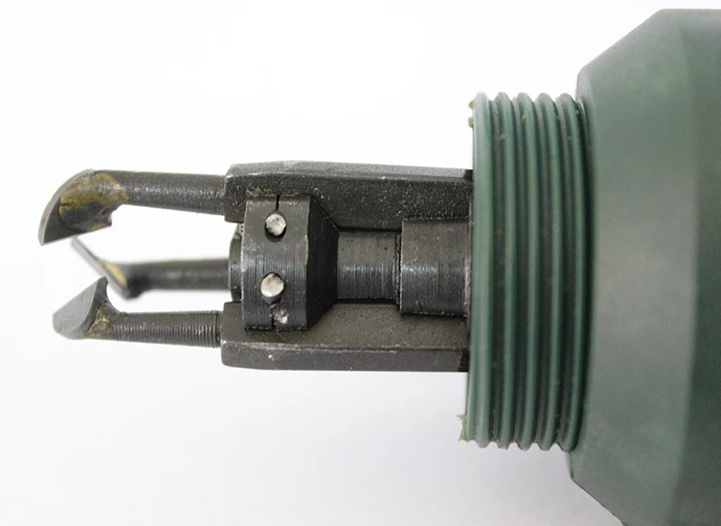 Электрическая машина для зачистки эмалированных проводов безопасная и надежная