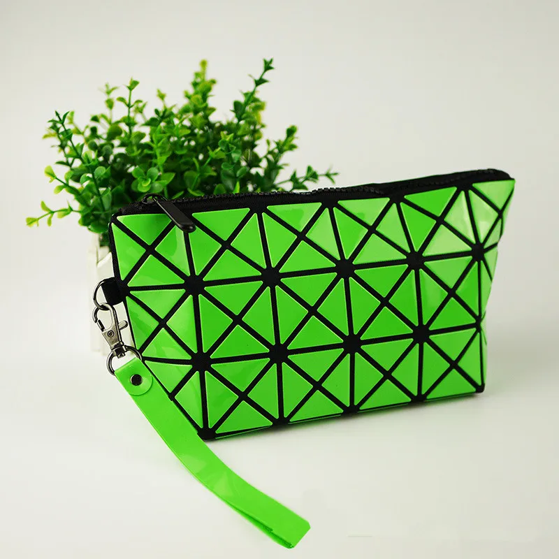 Green RUPUTIN для женщин PU ромбовидная решетка косметичка Путешествия Макияж сумки для девочек портативный мыть мешок Геометрия Лазерная складн - Цвет: Green