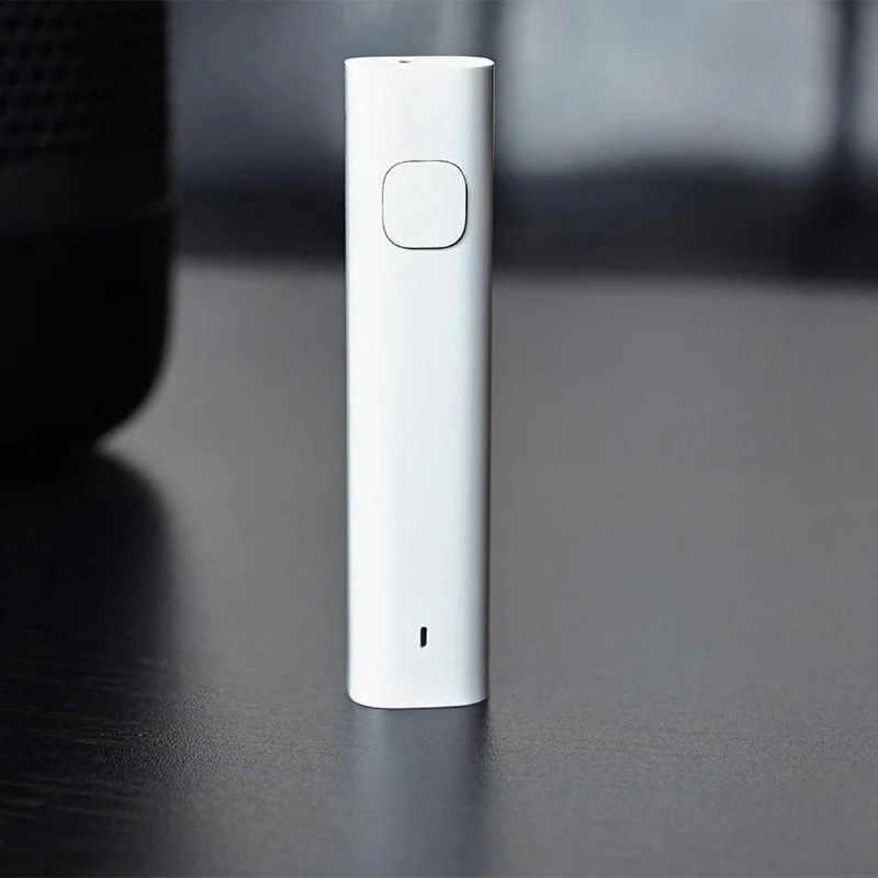 White Xiaomi Bluetooth беспроводной аудиоресивер адаптер Профессиональный усилитель чип Bluetooth 4,2 Встроенный аккумулятор двойное соединение - Цвет: White