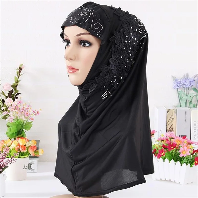 Scarf Hijabs Bandanas Cotton Hollow Flower Embroidery Cap Muslim Hijab Islamic Scarves Headscarf 2017 Women Girls Fashion Colors |