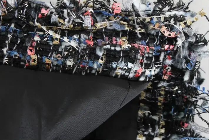 Женский блейзер с отложным воротником и кисточками жемчужными кнопками длинным